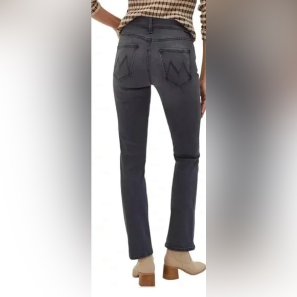 MOTHER Dazzler Mid Rise Ankle Jeans. - Picture 8 of 8